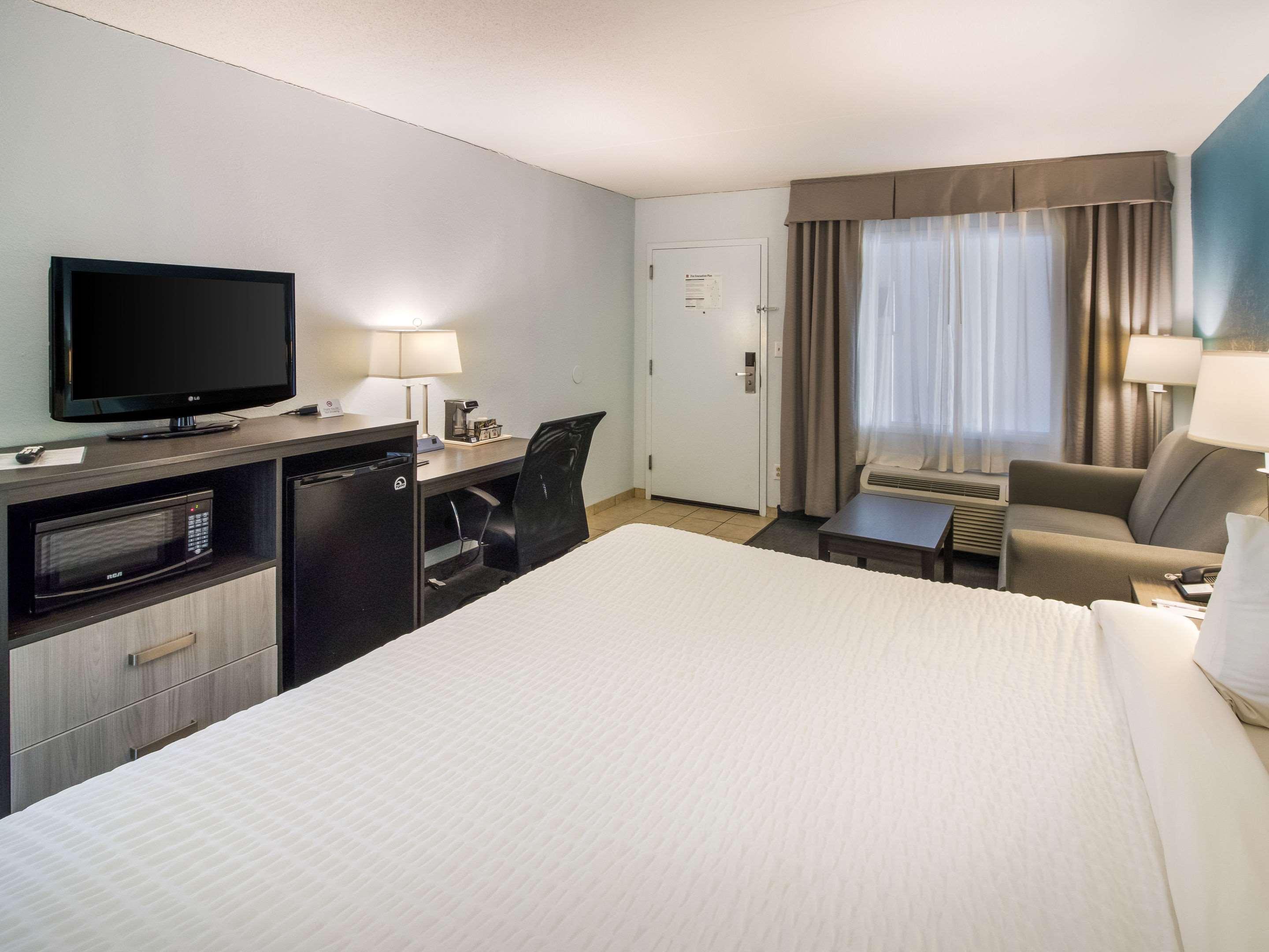 Clarion Inn Cleveland Near University Exteriör bild