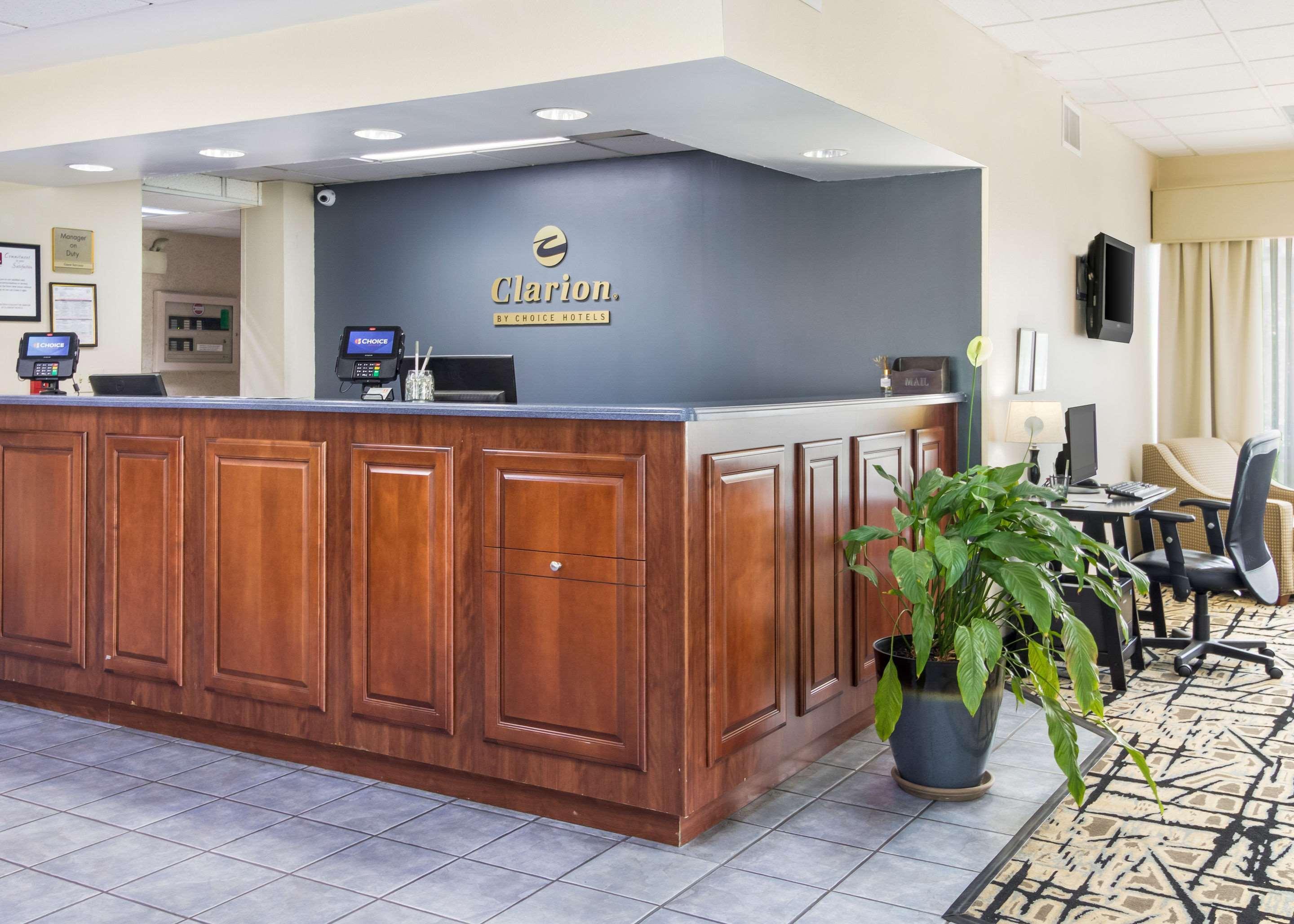 Clarion Inn Cleveland Near University Exteriör bild