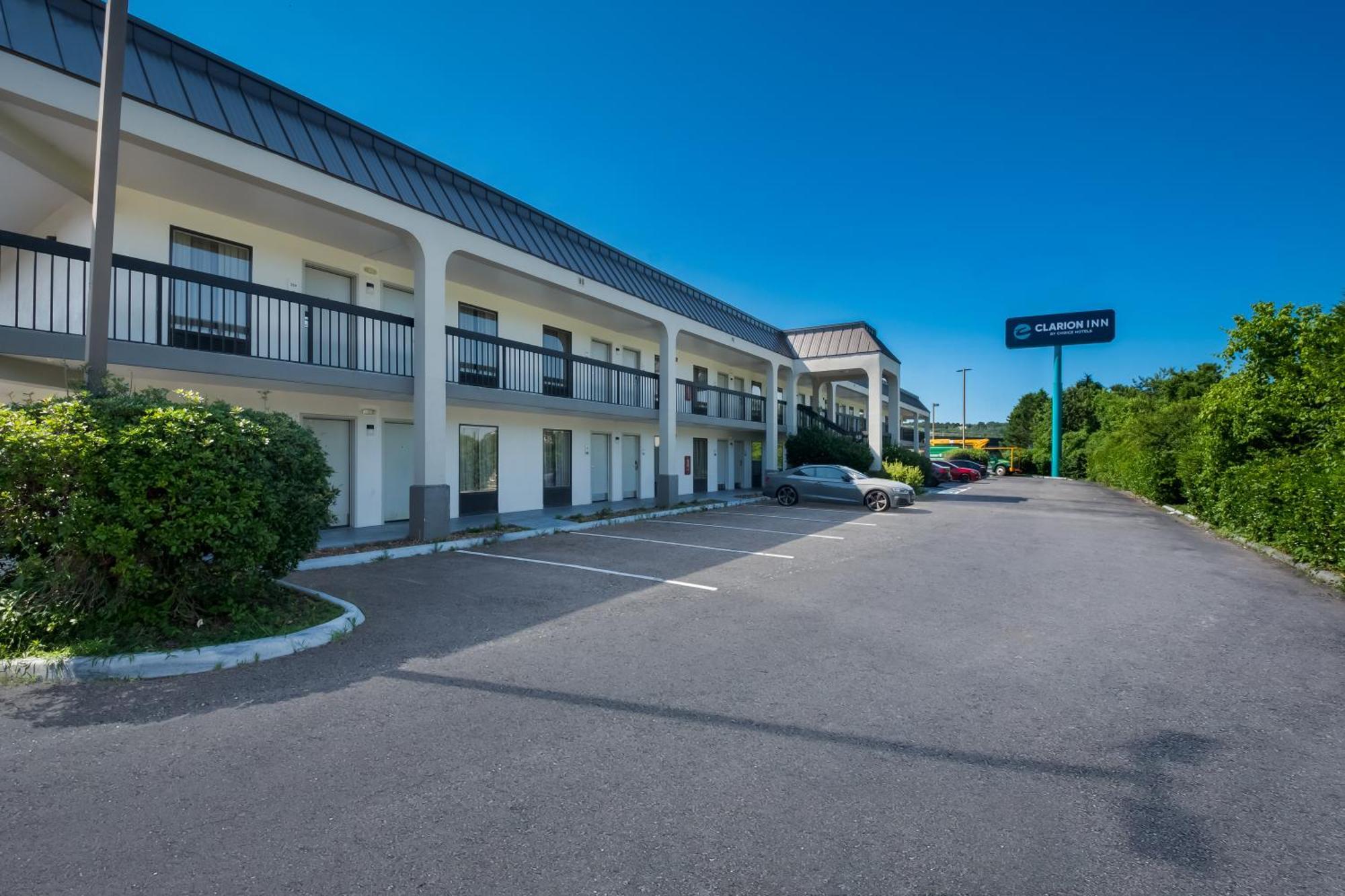 Clarion Inn Cleveland Near University Exteriör bild